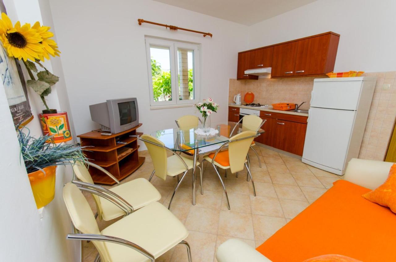 Apartments Ivana Trogir Ngoại thất bức ảnh
