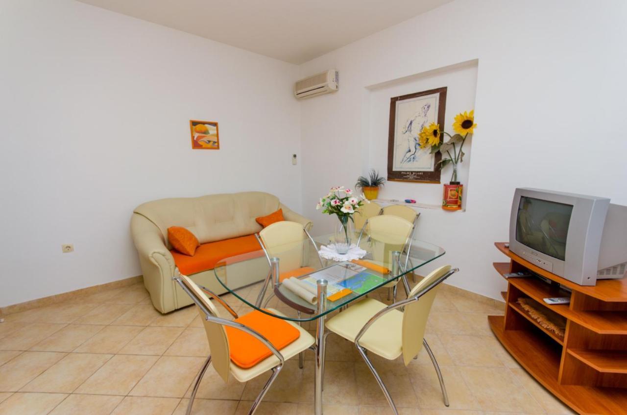 Apartments Ivana Trogir Ngoại thất bức ảnh