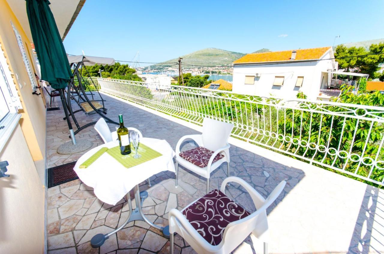 Apartments Ivana Trogir Ngoại thất bức ảnh