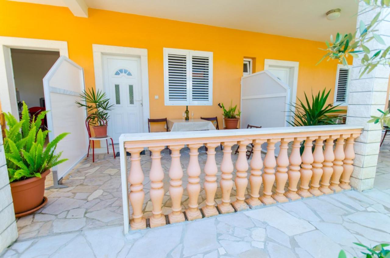 Apartments Ivana Trogir Ngoại thất bức ảnh