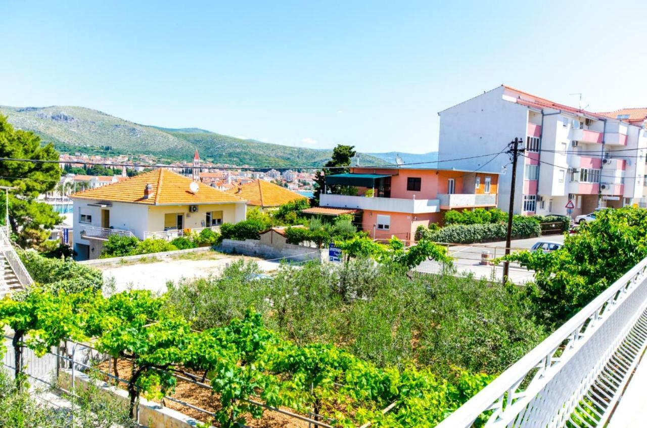 Apartments Ivana Trogir Ngoại thất bức ảnh
